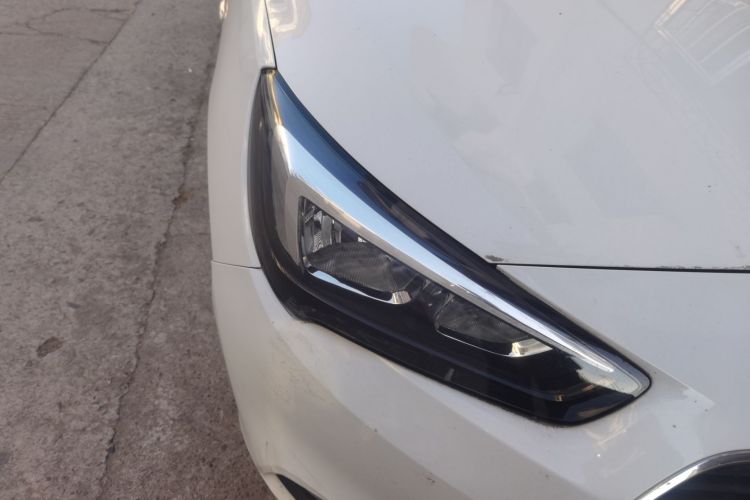 别克 凯越 2020款 15N CVT精英型车身外观8