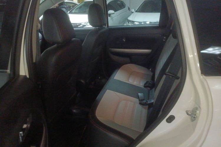 长城M4 2015款 1.5L AMT豪华型中控内饰21