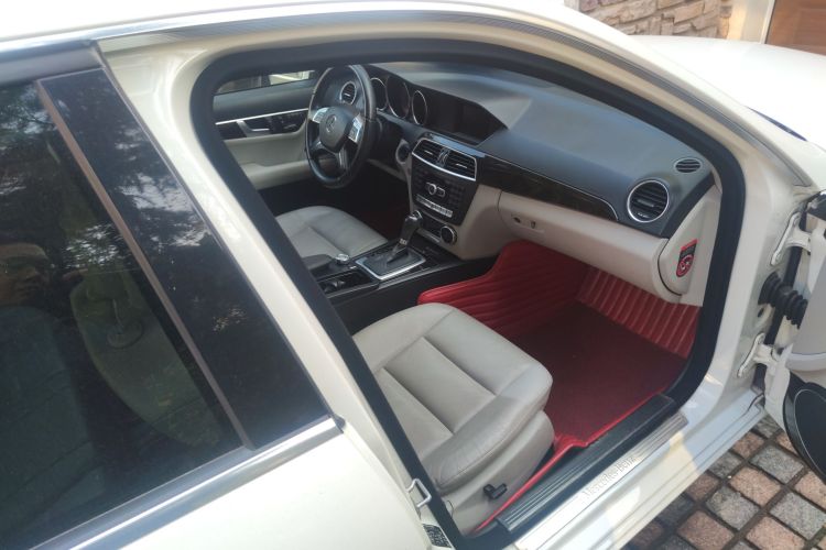 奔驰C级 2011款 C 200 CGI 时尚型局部细节9005