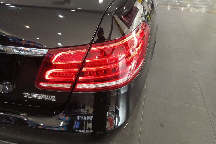 奔驰E级 2015款 E 200 L车身外观6006