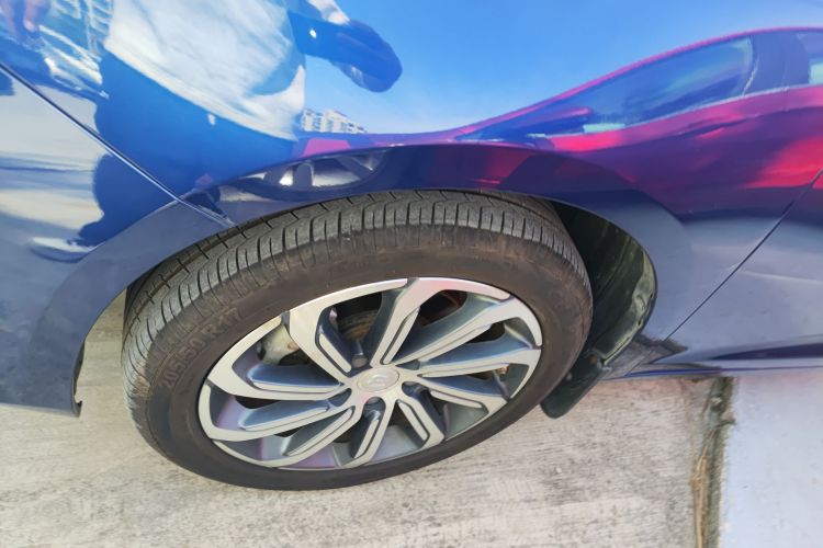 吉利汽车 帝豪GL 2020款 1.4T CVT尊贵型车身外观6002