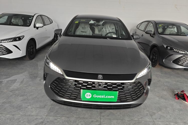 比亚迪 秦PLUS 2025款 DM-i 智驾版 55KM领先型车身外观2