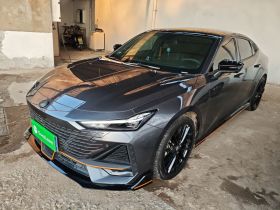 长安UNI-V 2022款 1.5T 运动版