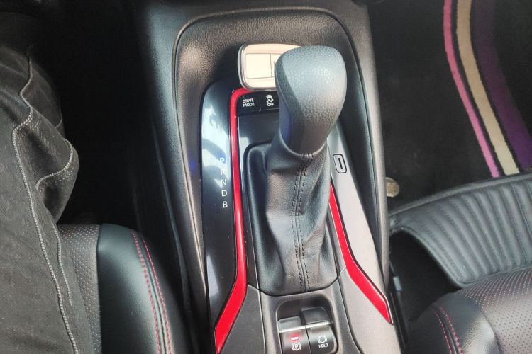 丰田 雷凌 2021款 双擎 1.8H E-CVT运动版中控内饰18