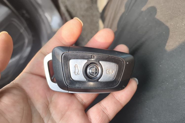 中华V6 2018款 1.5T 自动尊贵型中控内饰7001