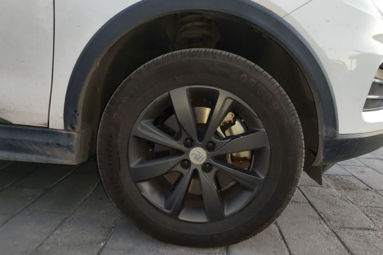 比亚迪 元新能源 2018款 EV360 智联炫酷型车身外观6007