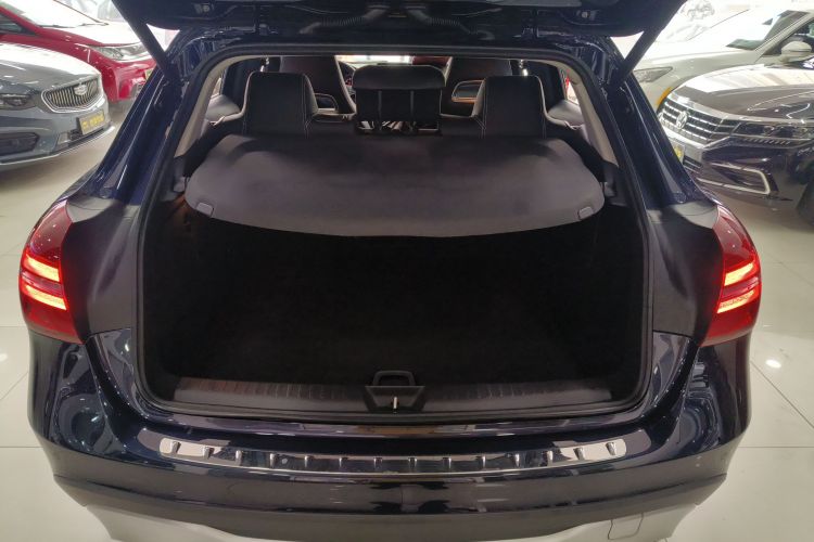 奔驰GLA 2018款 GLA 200 动感型机舱底盘23