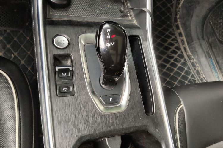 哈弗H6 2021款 国潮版 1.5T 自动冠军版中控内饰18