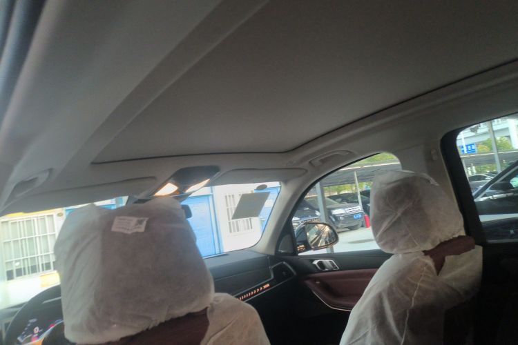 宝马X5 2023款 xDrive 30Li 尊享型M运动曜夜套装局部细节22