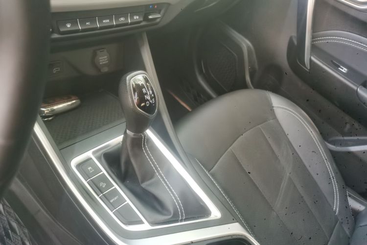 吉利汽车 远景X3 2020款 1.5L CVT尊贵型中控内饰18