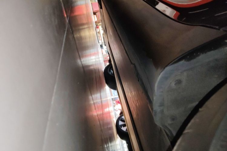 特斯拉 Model Y 2021款 长续航全轮驱动版局部细节9002