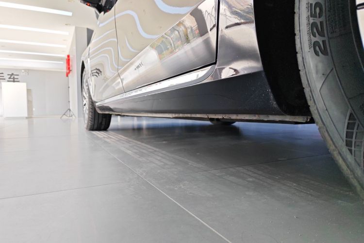 红旗H5 2024款 2.0T 自动智联旗畅版局部细节9002