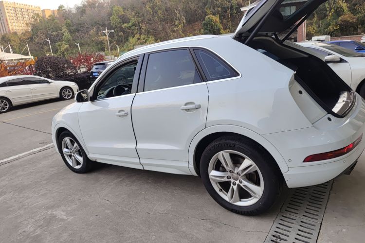 奥迪Q3 2016款 35 TFSI quattro 全时四驱风尚型车身外观6003