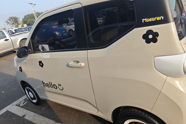 五菱汽车 宏光MINIEV 2024款 第三代 215km 进阶版车身外观4