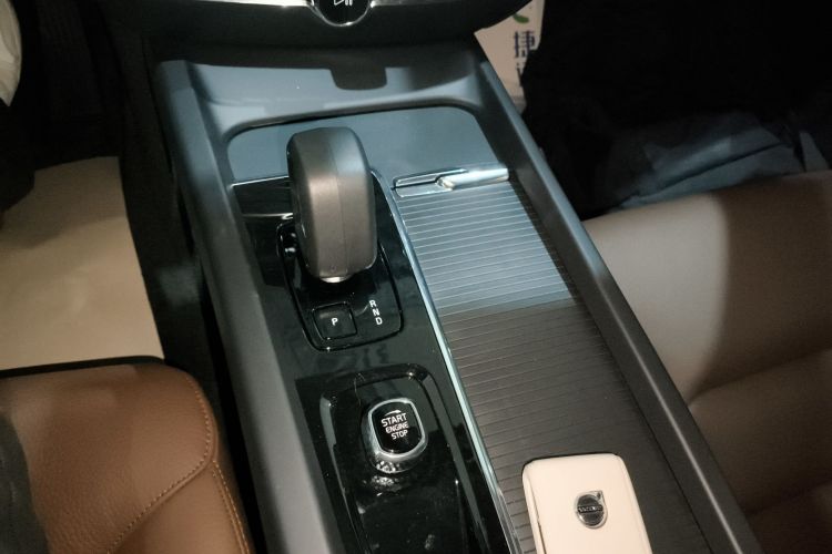 沃尔沃S60 2024款 B4 智逸豪华版中控内饰18