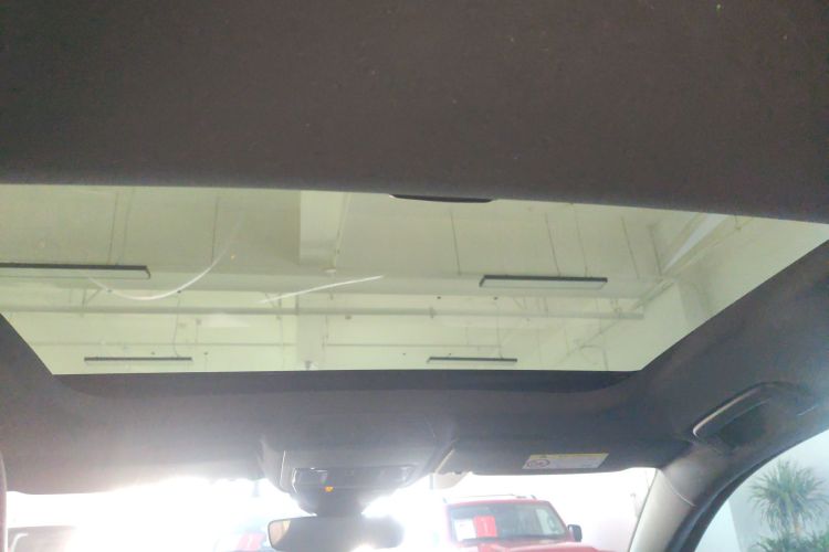 大众 高尔夫GTI 2023款 380TSI DSG GTI中控内饰22