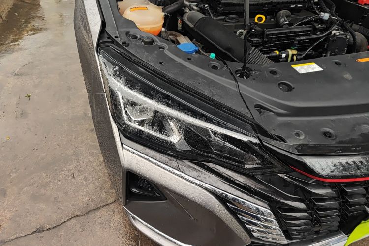 东风风神 奕炫MAX 2021款 1.5T 超能型爸版车身外观6006