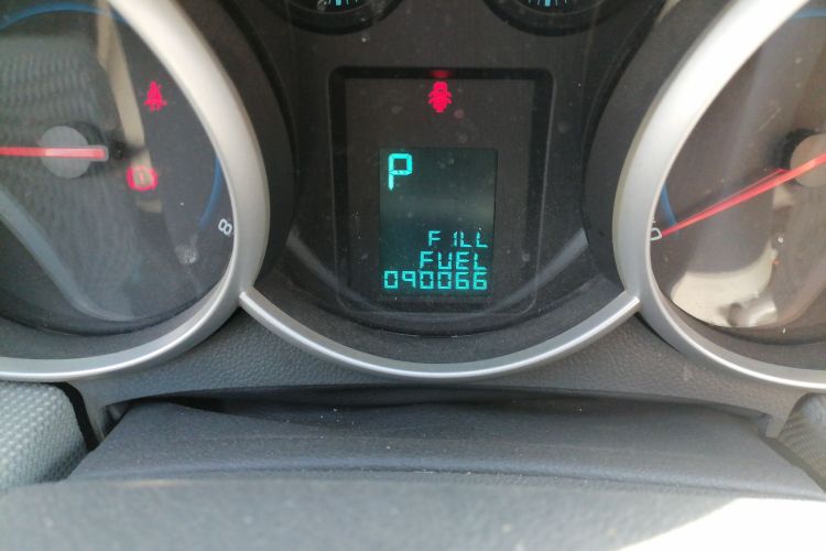 雪佛兰 科鲁兹 2013款 1.8L SE AT中控内饰15