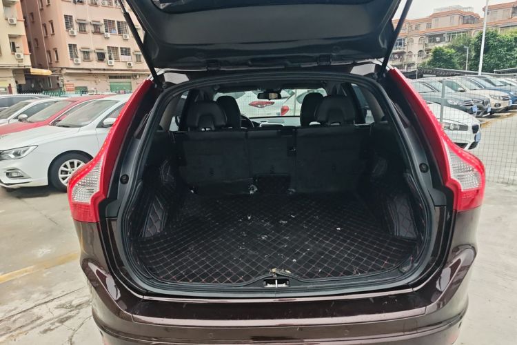 沃尔沃XC60 2017款 T5 智行升级版机舱底盘23