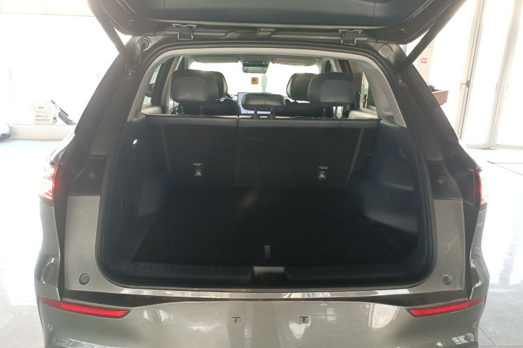 吉利银河 银河E5 2024款 530km 星舰版机舱底盘23