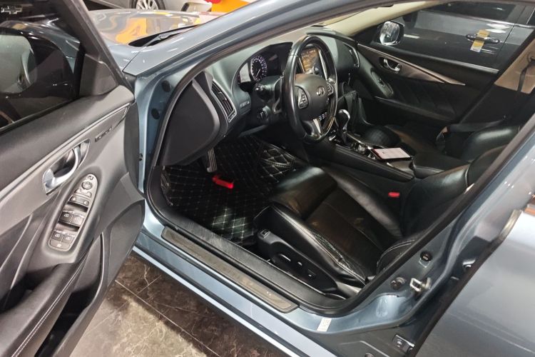 英菲尼迪Q50 2014款 2.0T 豪华运动版中控内饰20