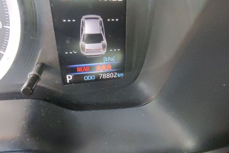 丰田 雷凌 2019款 185T CVT豪华版 国VI中控内饰15