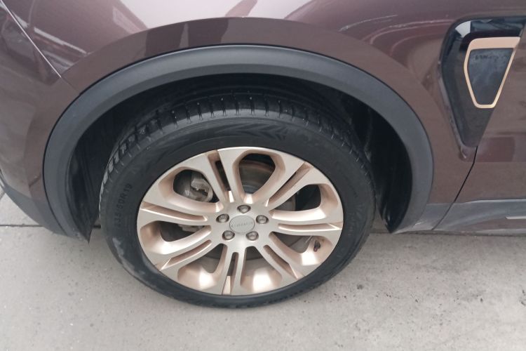 领克01 2017款 2.0T 两驱型Pro版车身外观6007