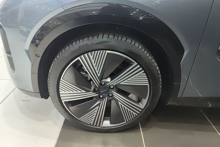 领克08 EM-P 2025款 220km 四驱性能Halo车身外观6007