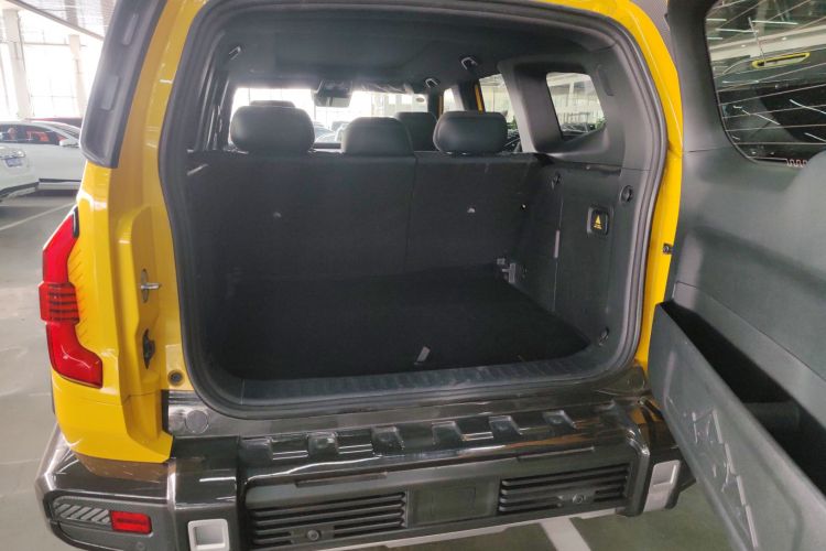 深蓝汽车 深蓝G318 2025款 无忧穿越版 四驱秘境版机舱底盘23