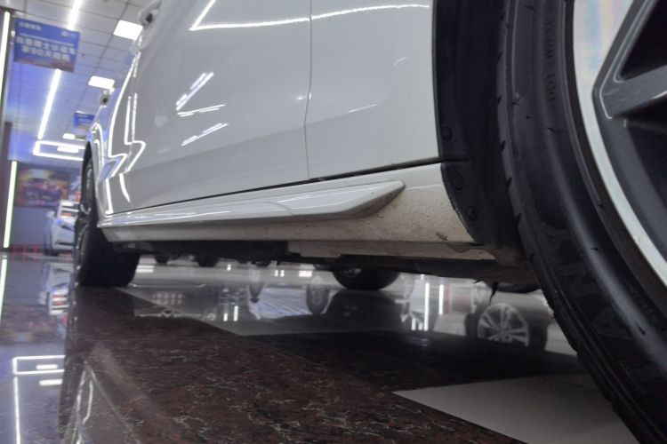 奥迪A4L 2022款 40 TFSI 时尚动感型局部细节9001