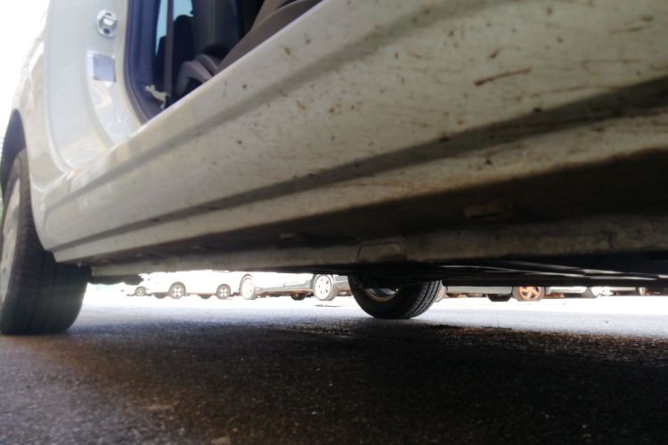 荣威 科莱威CLEVER 2021款 302km新四座超能版机舱底盘29