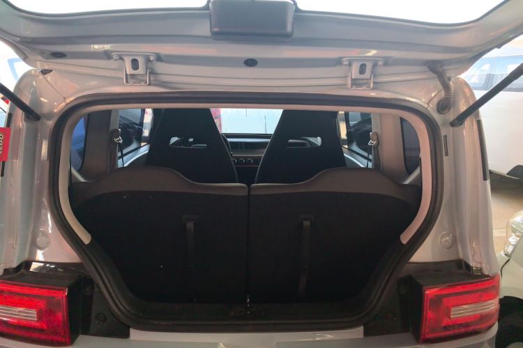 五菱汽车 宏光MINIEV 2022款 自在款 三元锂机舱底盘23