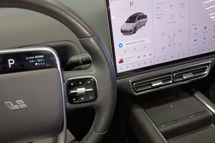 理想汽车 理想L8 2023款 Pro中控内饰18