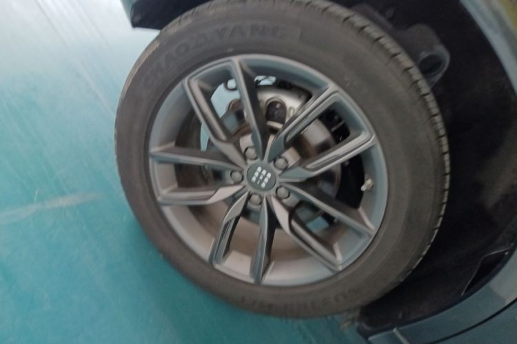 蓝电E5 2024款 荣耀版 100KM尊享型 7座车身外观6008