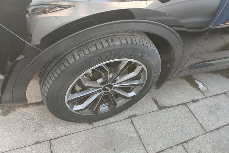 魏牌 VV6 2020款 2.0T 两驱智享+车身外观6007