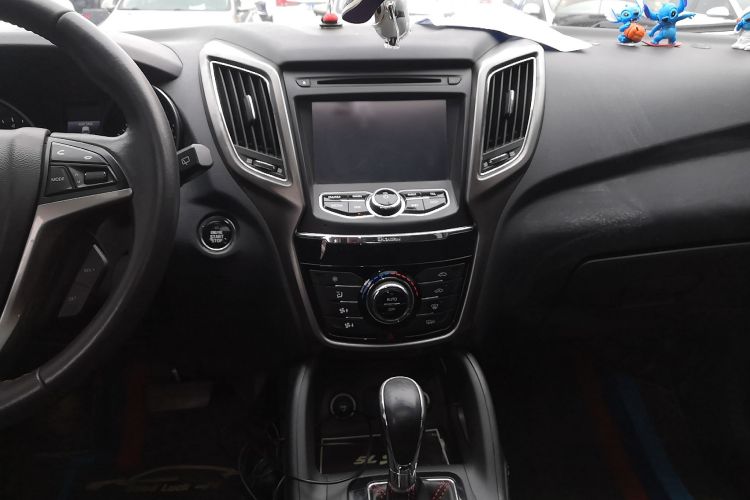 长安CS75 2014款 1.8T 自动精英型 国IV中控内饰16