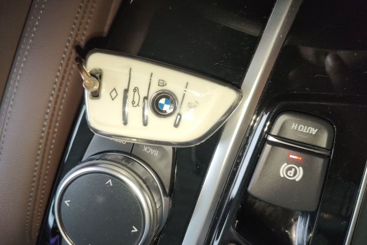 宝马iX3 2021款 改款 领先型中控内饰7001