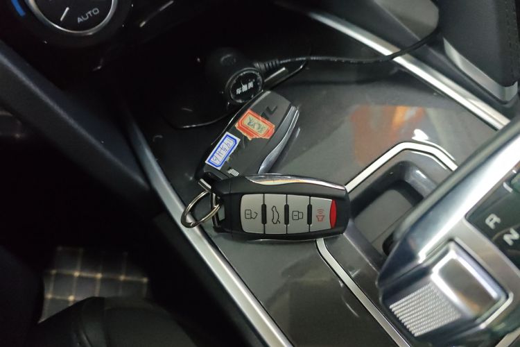 哈弗H6 2019款 运动版 1.5T 自动两驱精英型 国VI中控内饰7001