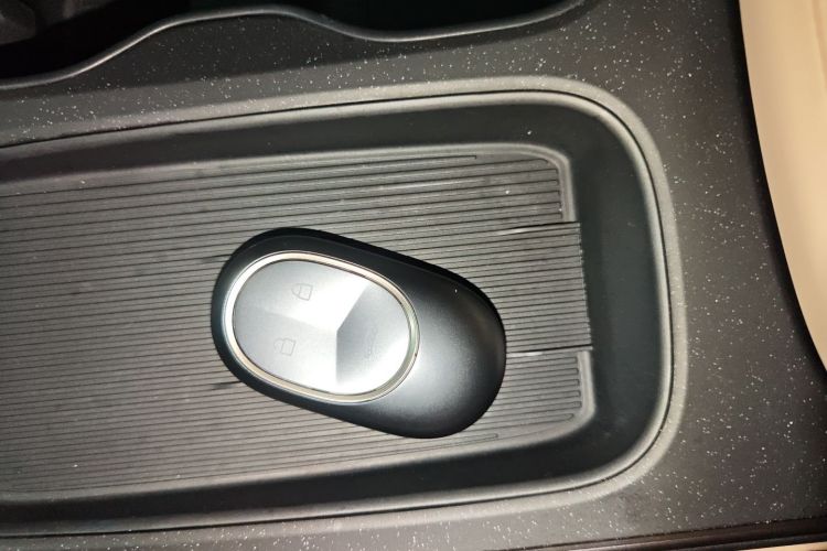 蔚来ET5 2022款 75kWh中控内饰11