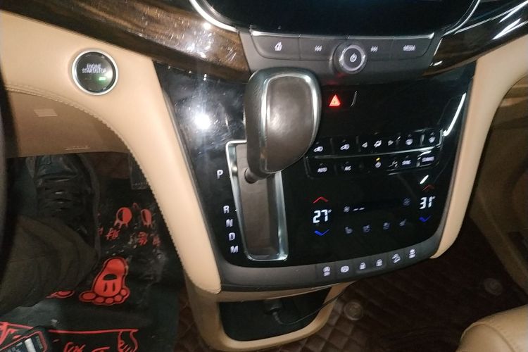 别克GL8 2018款 ES 28T 旗舰型 国VI中控内饰18