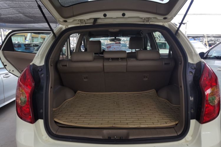 双龙 柯兰多 2011款 2.0T 柴油两驱自动豪华导航版局部细节23