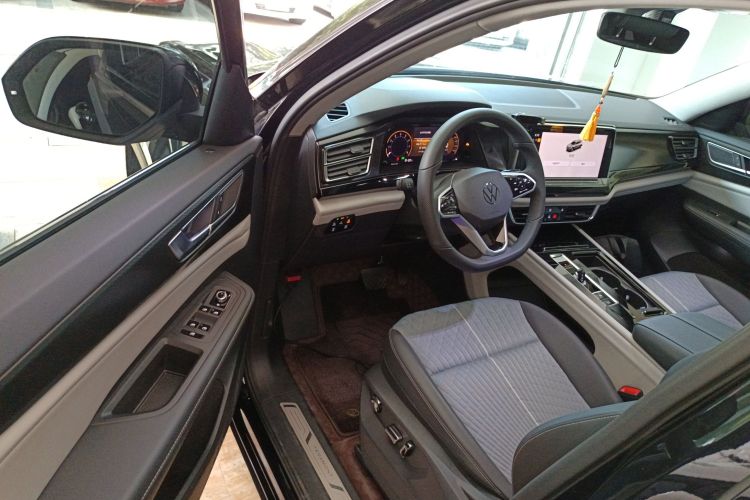 大众 途昂 2024款 330TSI 两驱龙腾版中控内饰20