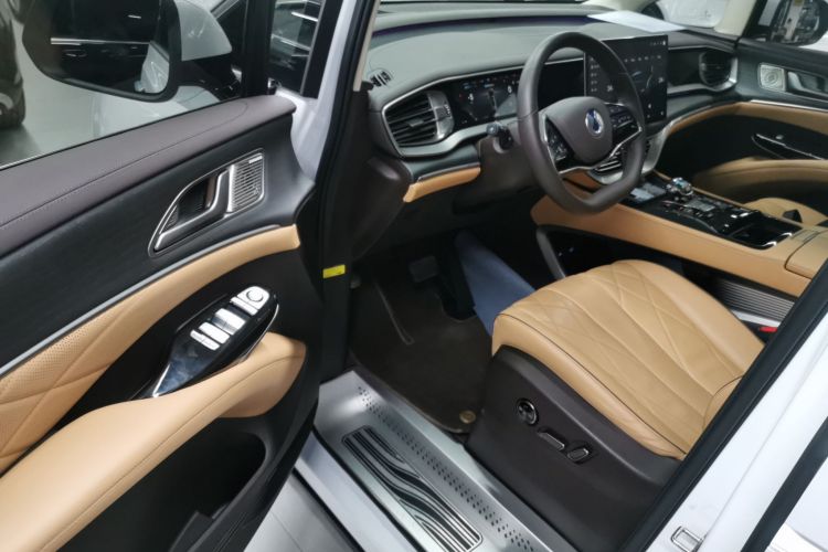 腾势D9 2024款 DM-i 980 四驱旗舰型中控内饰20