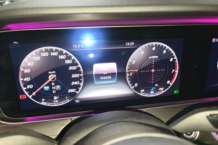 奔驰E级 2020款 改款 E 300 L 运动时尚型局部细节14