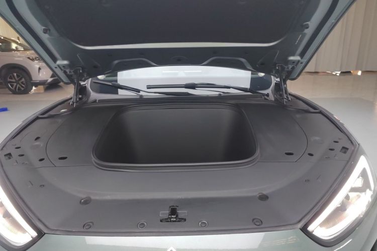 鸿蒙智行 问界M5 2023款 纯电四驱智驾版局部细节24