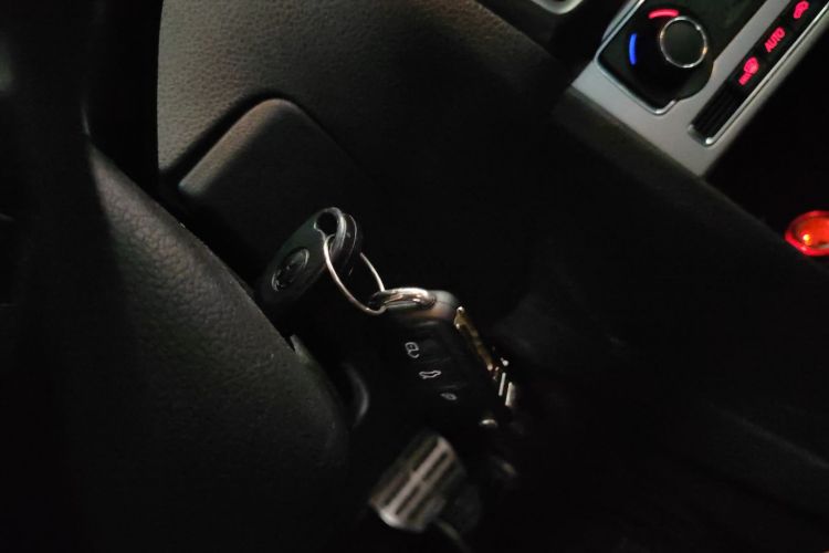 大众 2016款 1.6L Cross Polo 自动中控内饰11