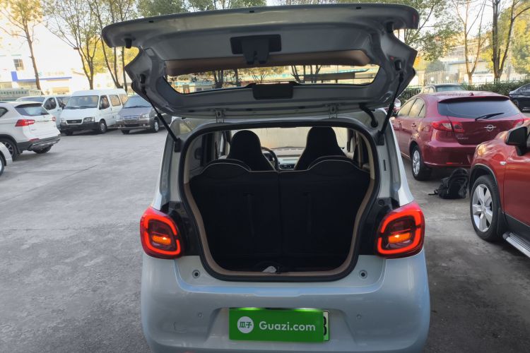 五菱汽车 宏光MINIEV 2025款 四门版 进阶款机舱底盘23