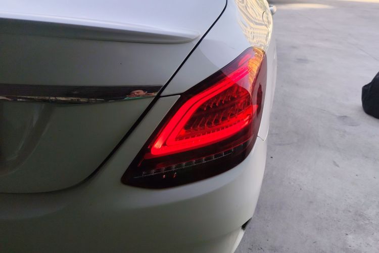 奔驰C级 2019款 C 260 运动版车身外观6001