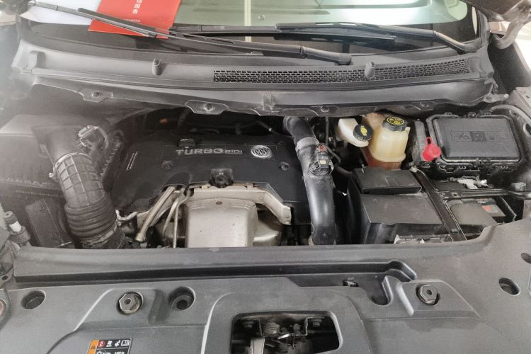 别克GL8 2018款 28T 豪华型 国VI机舱底盘24