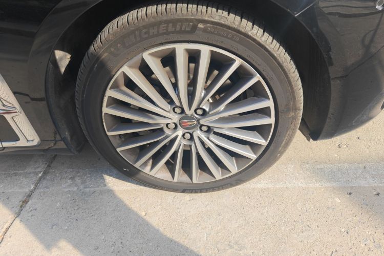 红旗H9 2020款 2.0T 智联旗畅版车身外观10